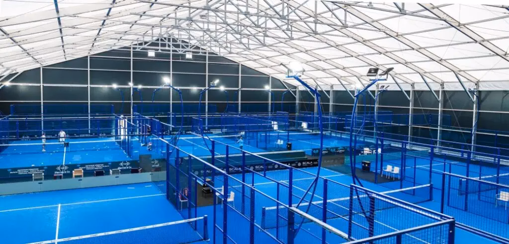 Qui est Area padel club à Narbonne ?