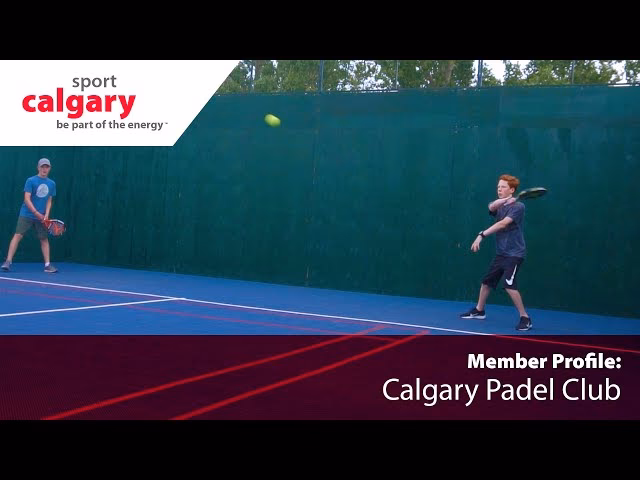 Does Padel Alberta offer free padel tennis lessons?