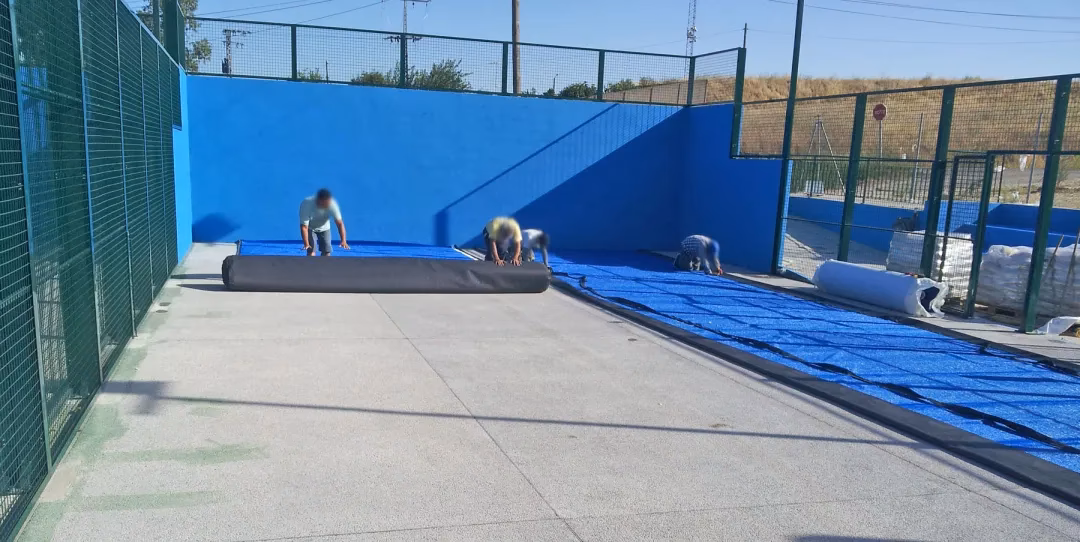 ¿Por qué es importante el mantenimiento de una pista de pádel?