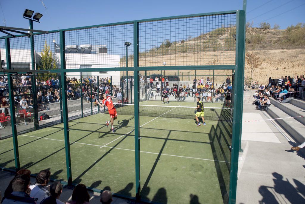 ¿Dónde se encuentra el club de padel?
