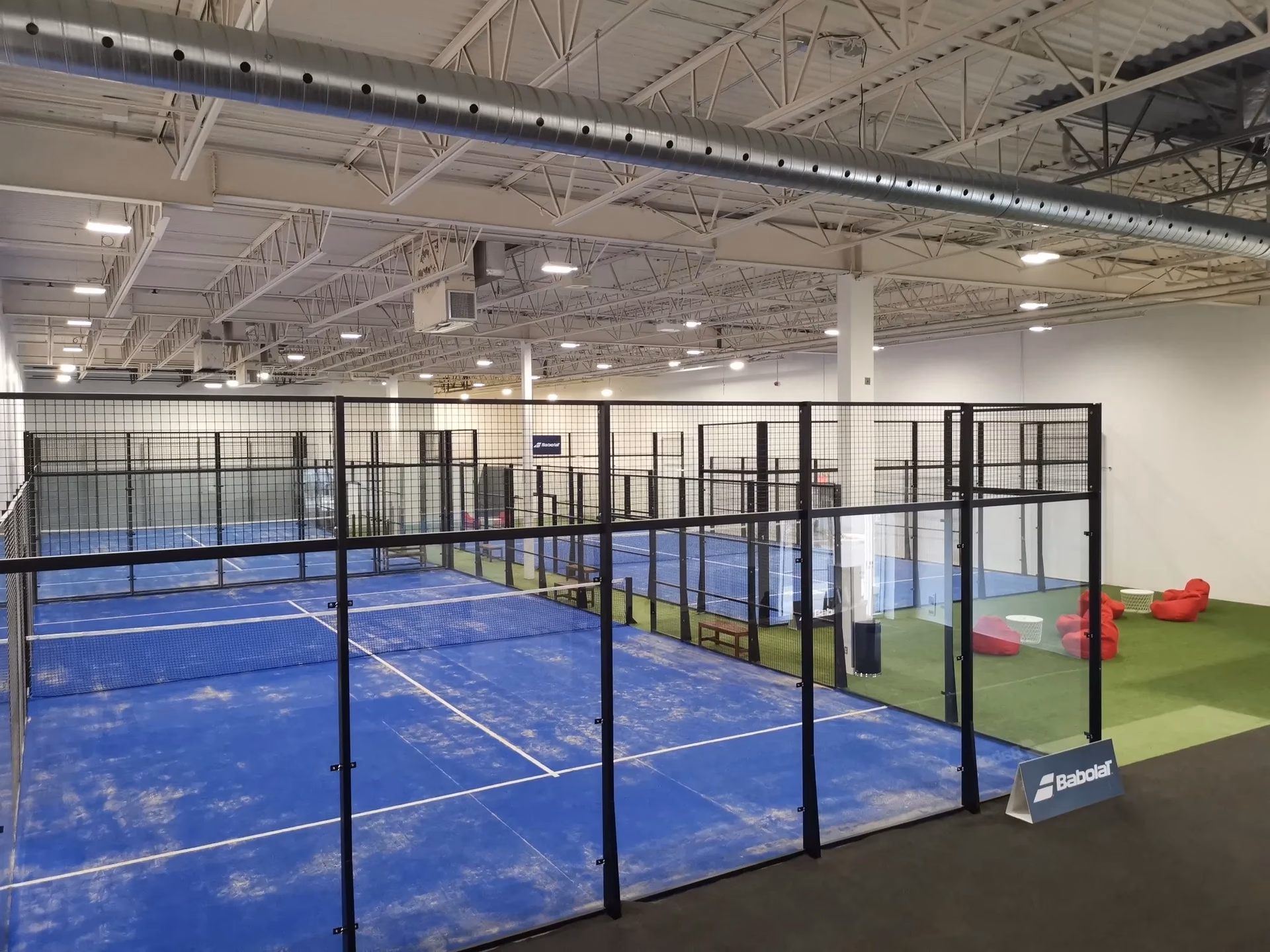 How many Padel courts does West Island have?