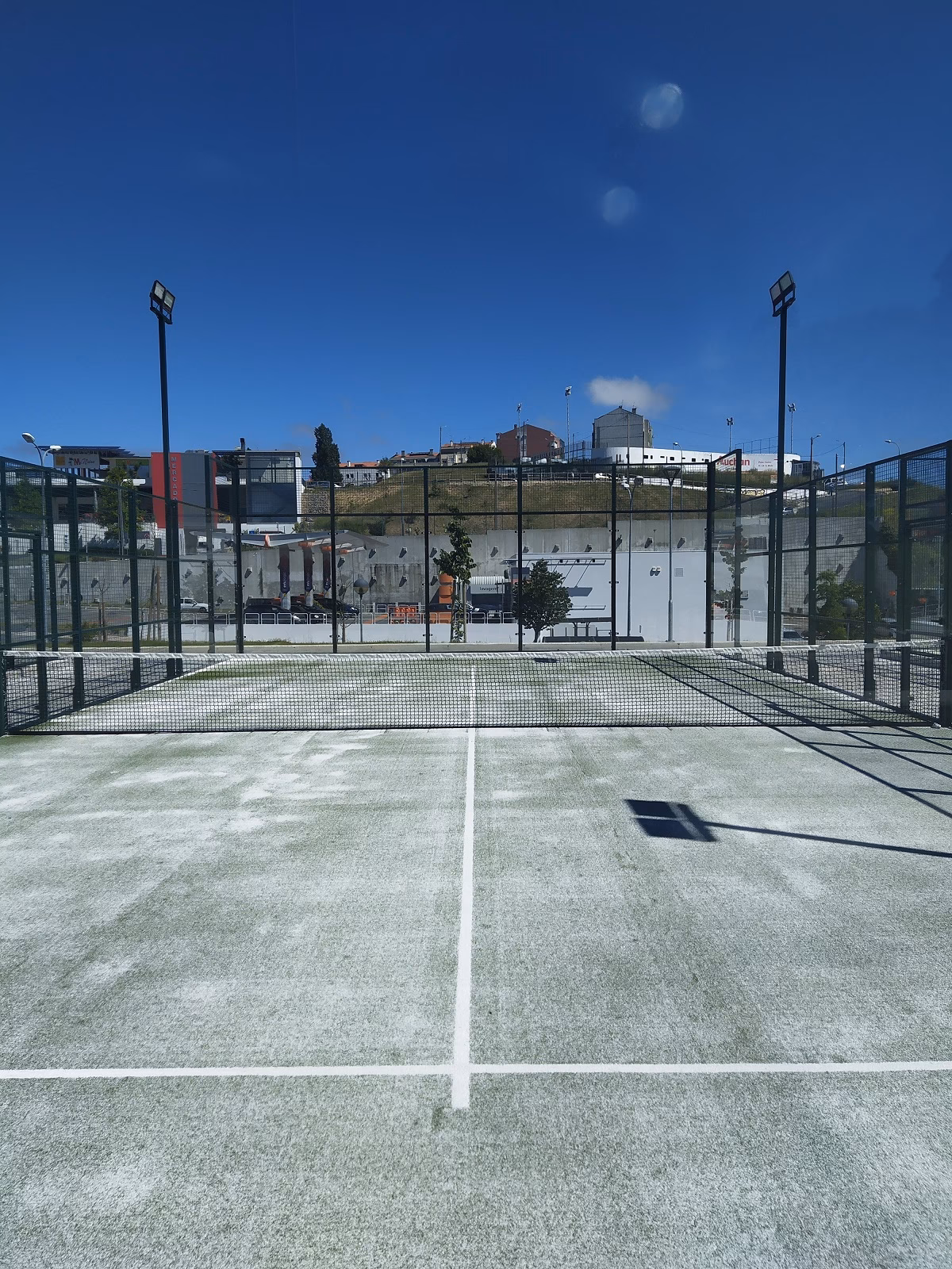 O que o clube de Padel oferece?
