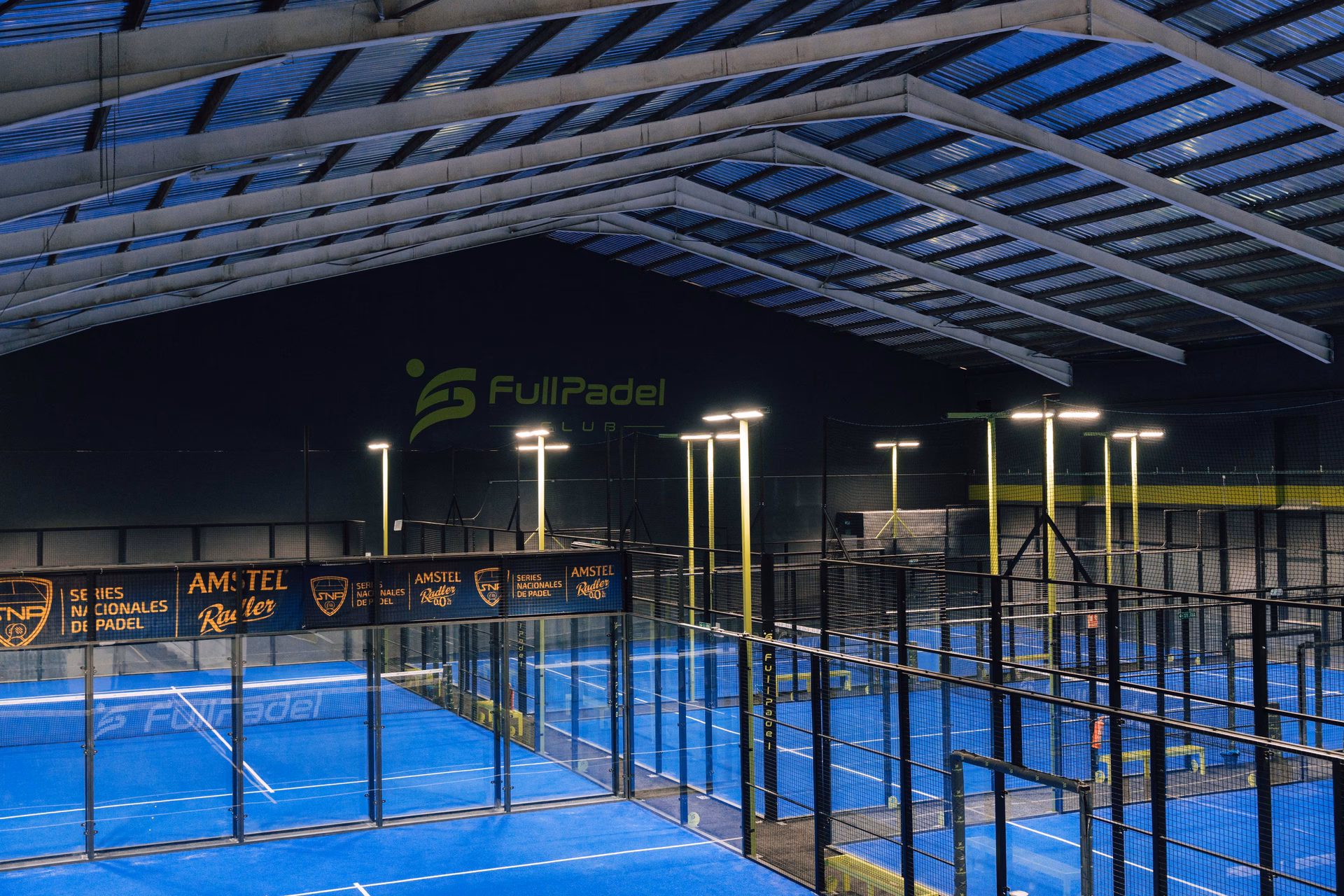 ¿Qué productos ofrece deportes Full?