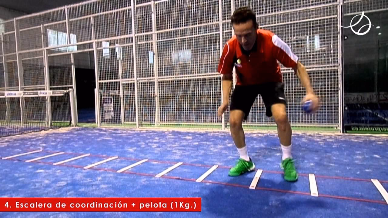 ¿Cómo se hace el ejercicio de pádel?