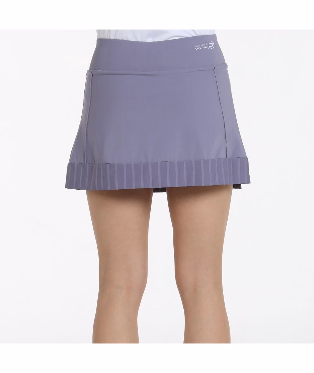 ¿Cómo combinar una falda pantalón?