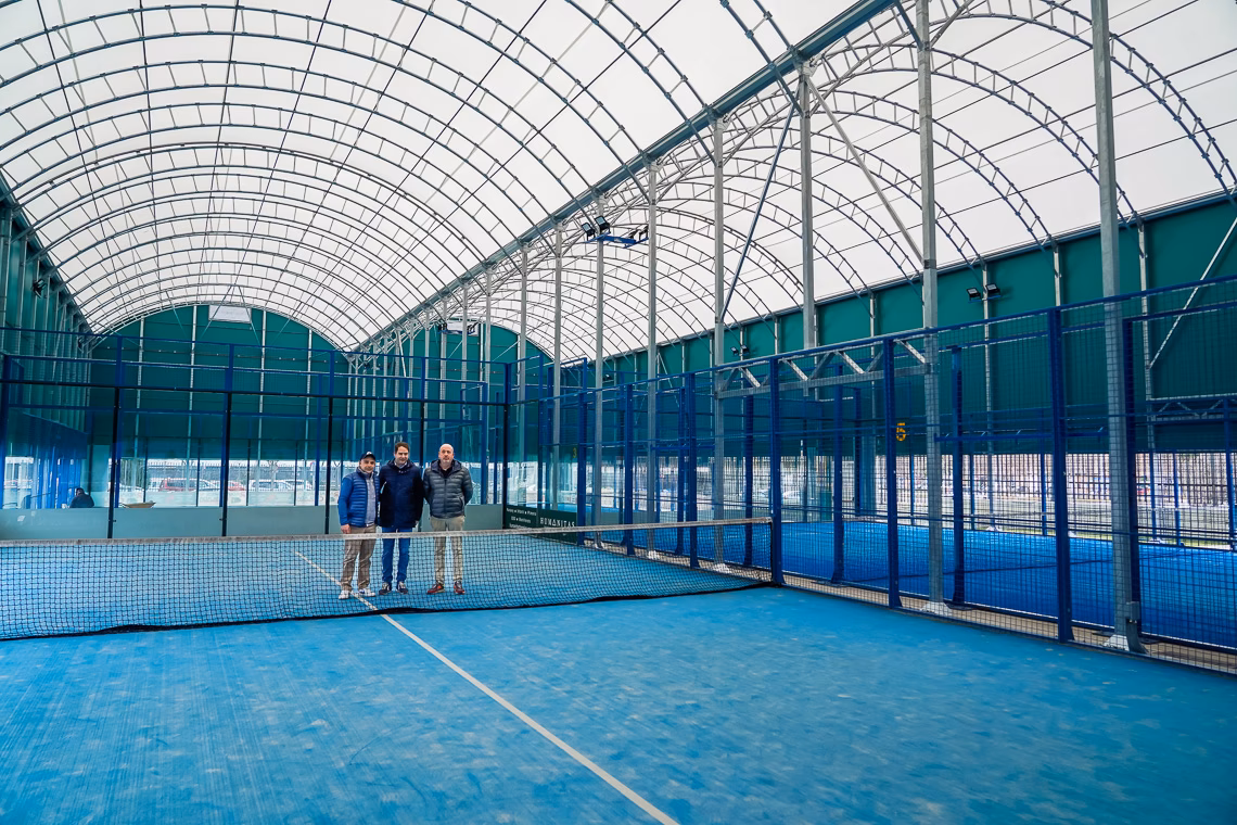¿Cuándo abrió networkpadel sus instalaciones de Padel Indoor?