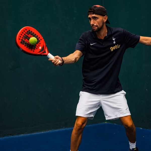 ¿Cómo mejorar como profesores de pádel?