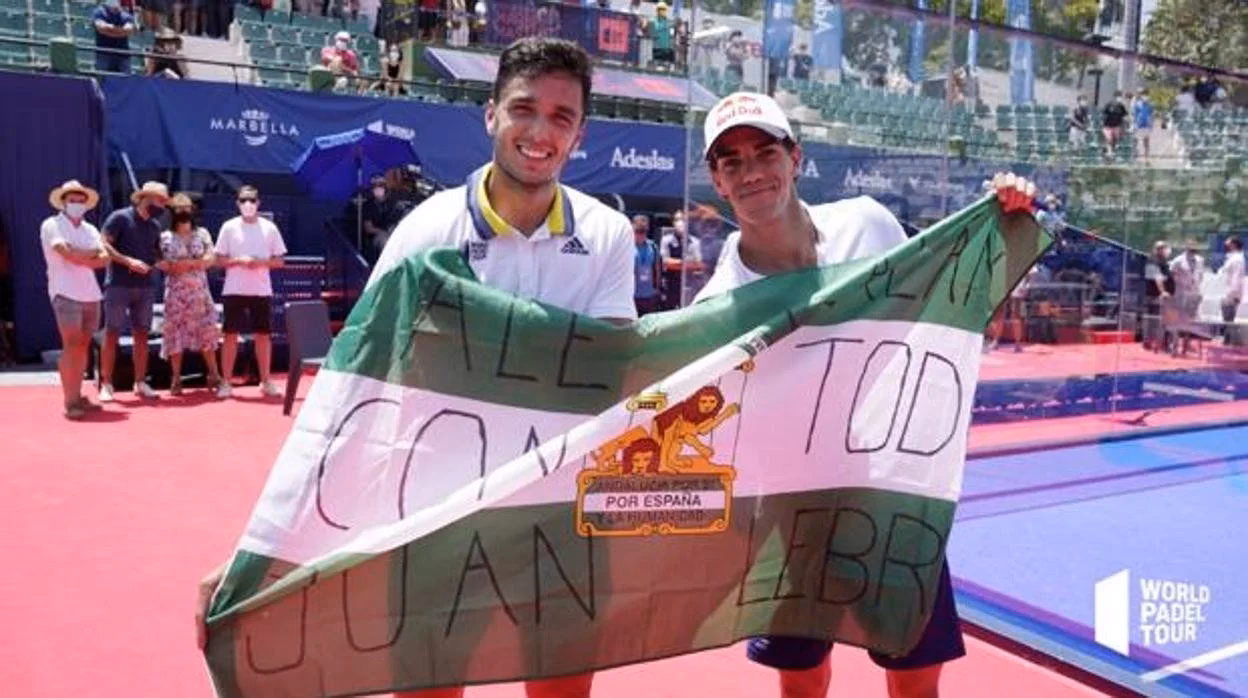 ¿Quién fue el padrino de la bandera nacional?