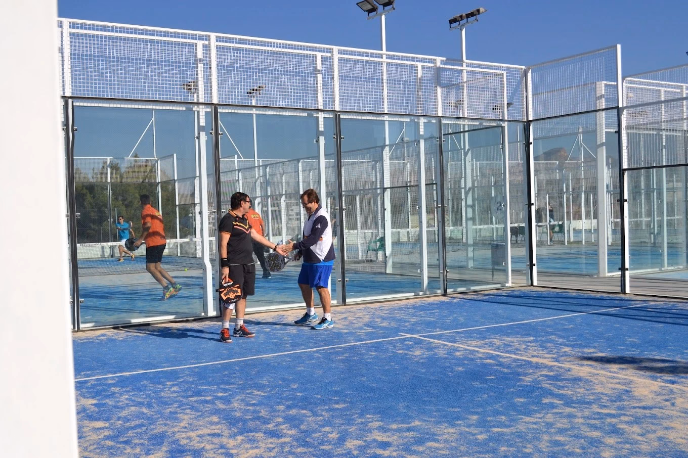 ¿Qué ofrece Montepríncipe Sport Center en Murcia?