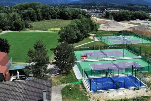 Quels sont les meilleurs terrains de padel à Annecy ?
