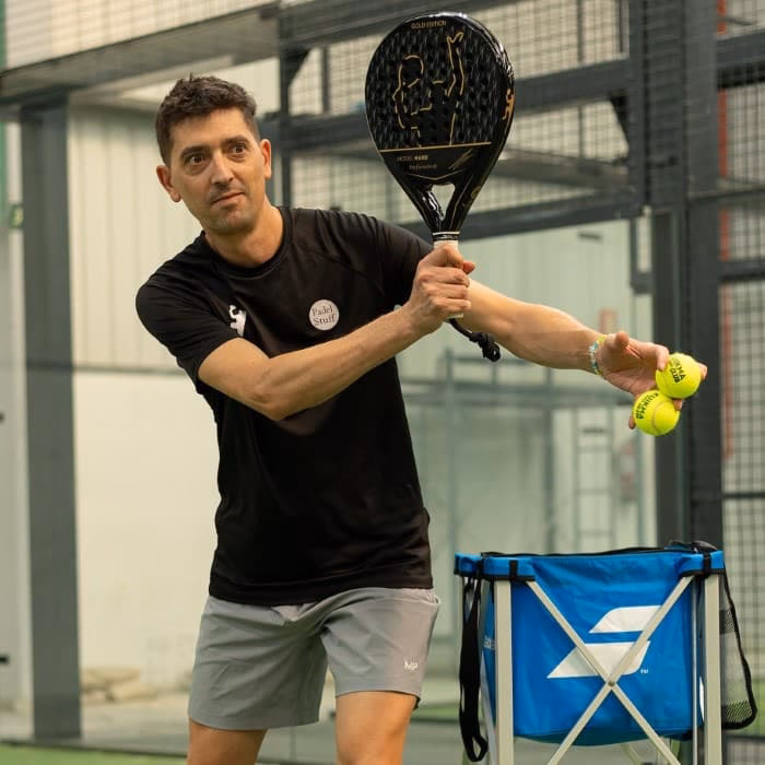 ¿Dónde se encuentran las pistas del Padel Club Palestino?