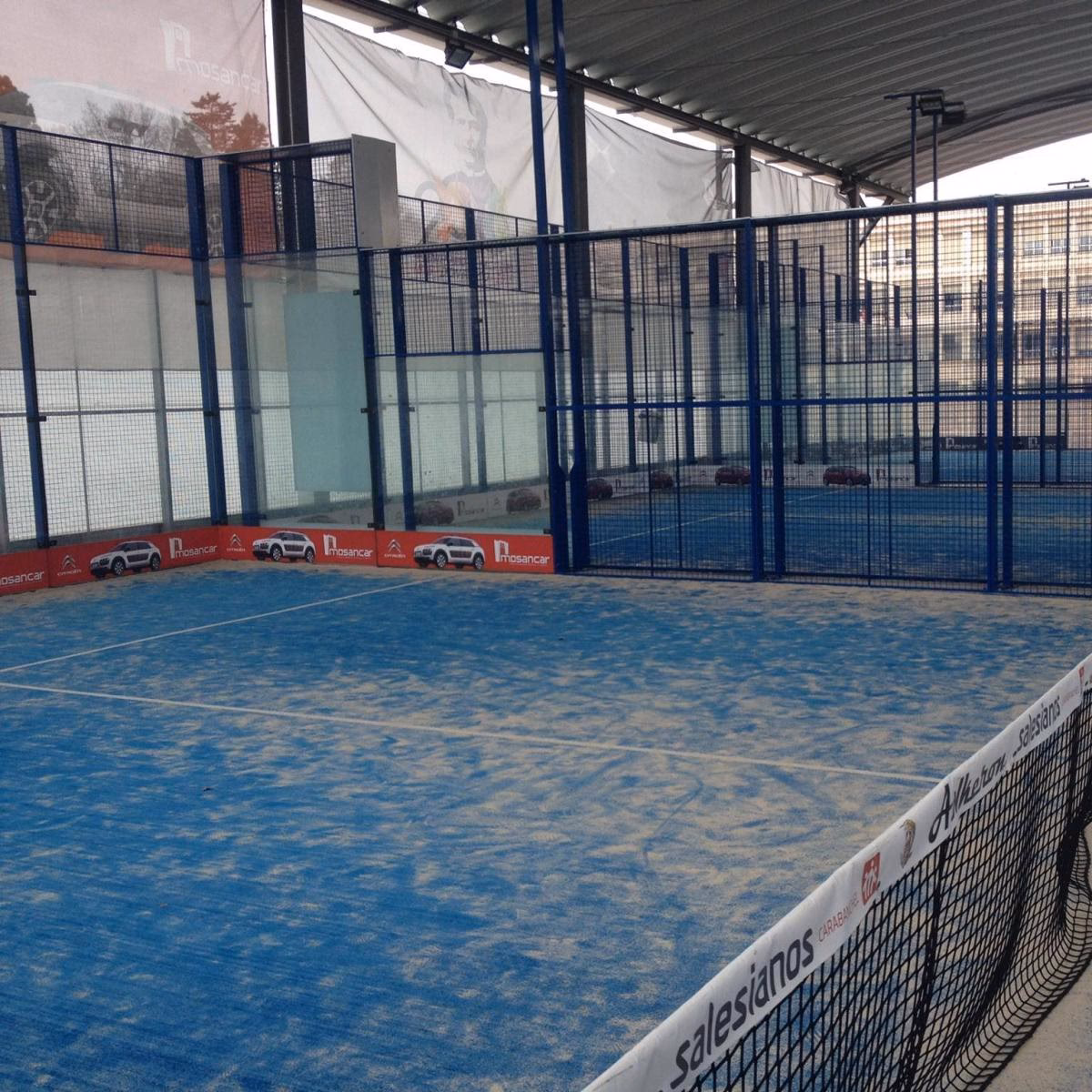 ¿Dónde se encuentra el club Padel holos?