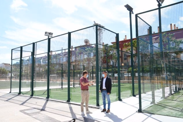 ¿Dónde se encuentra el club de pádel en Jávea?