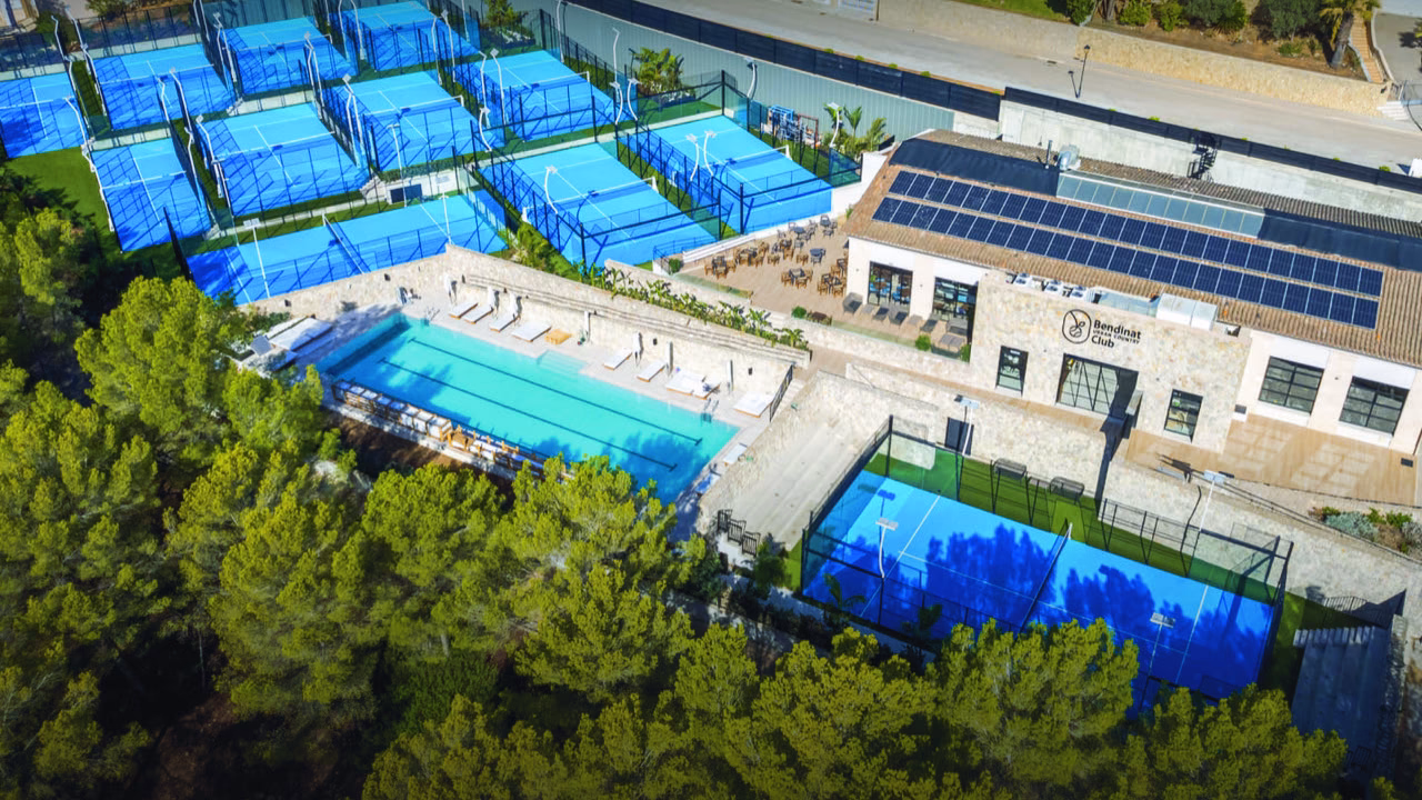 ¿Qué servicios ofrece Fit Point pádel (Palma)?