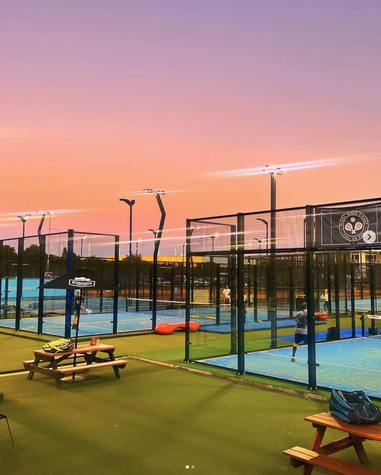How many padel tennis courts does Elite Gold Coast have?