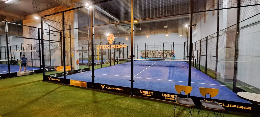 Wie wird Padel Tennis gespielt?