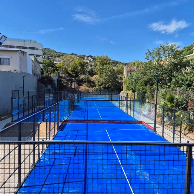 ¿Dónde se puede vivir la pasión por el pádel en Barcelona?