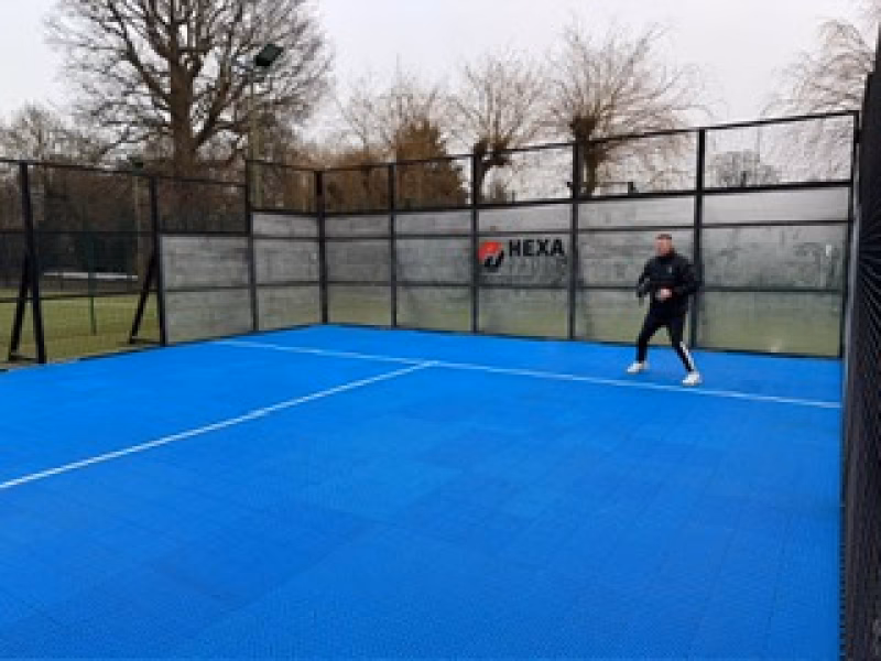 Does Warwick University have a Padel?