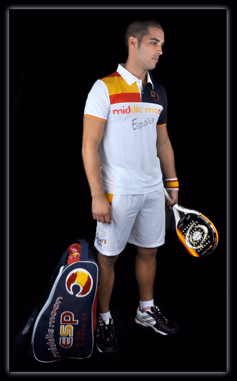 ¿Qué color es el polo de la bandera de España?