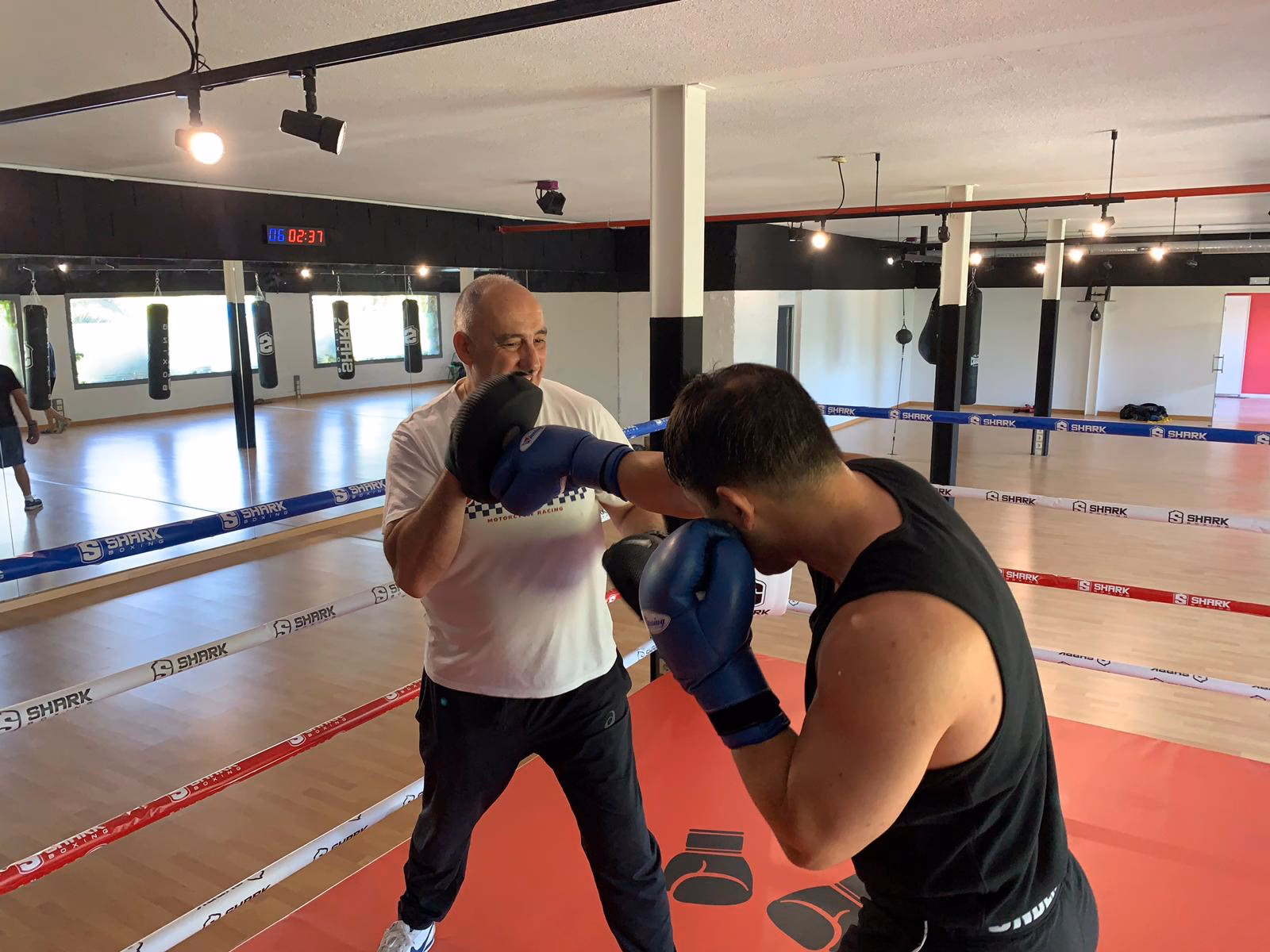 ¿Qué enseñan los entrenadores de la escuela de boxeo 21Boxing?