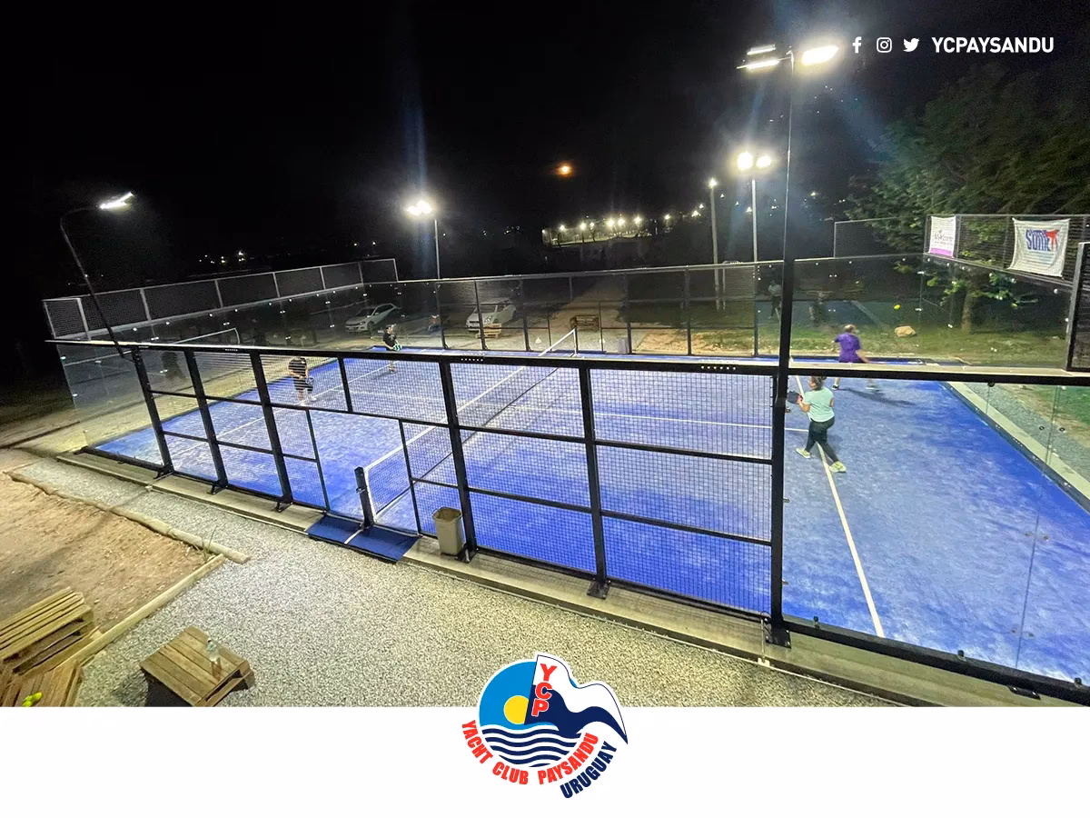 ¿Qué buque llega al puerto de Concepción del Uruguay?