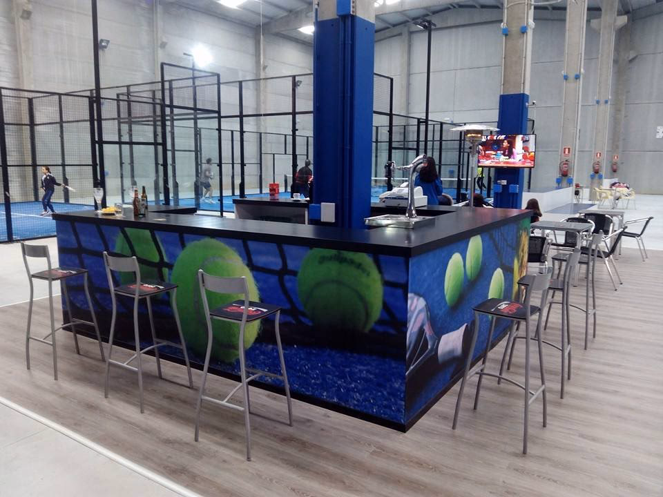¿Qué ofrece Smash Padel?